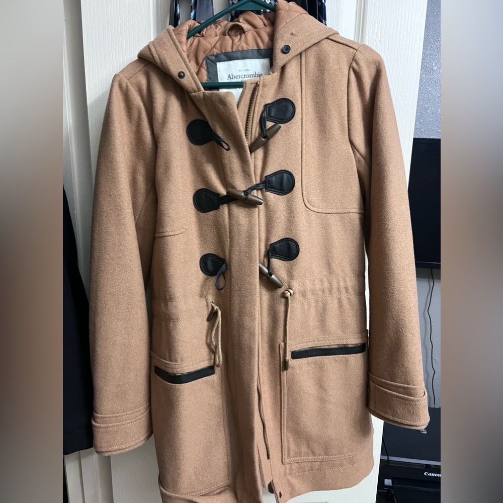 Abercrombie & Fitch Women’s Coat Tan